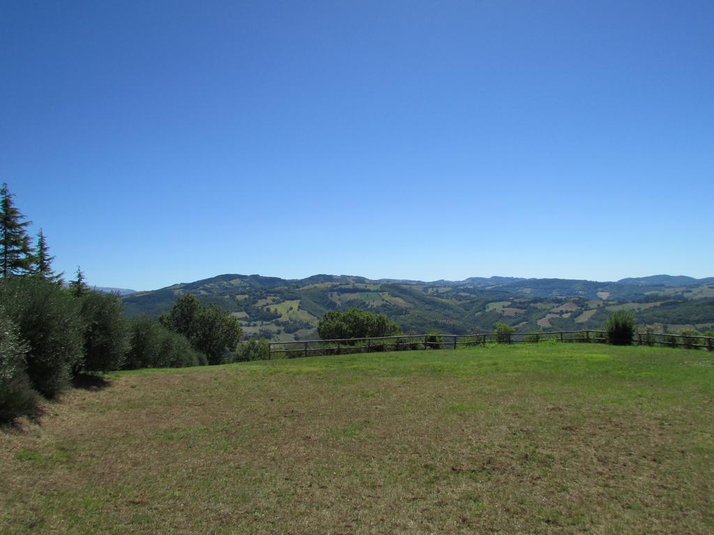 Agriturismo Dea Valfabbrica Eksteriør bilde